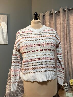 American Eagle Sweater
